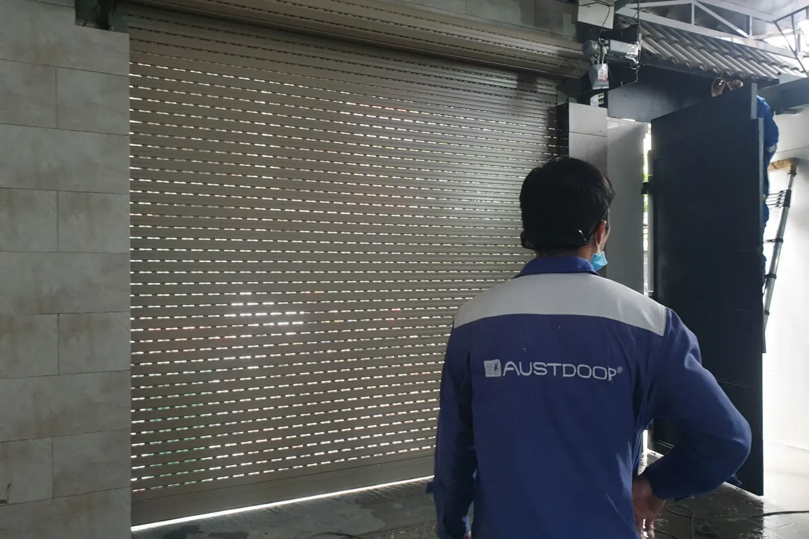 Lắp đặt cửa cuốn Austdoor