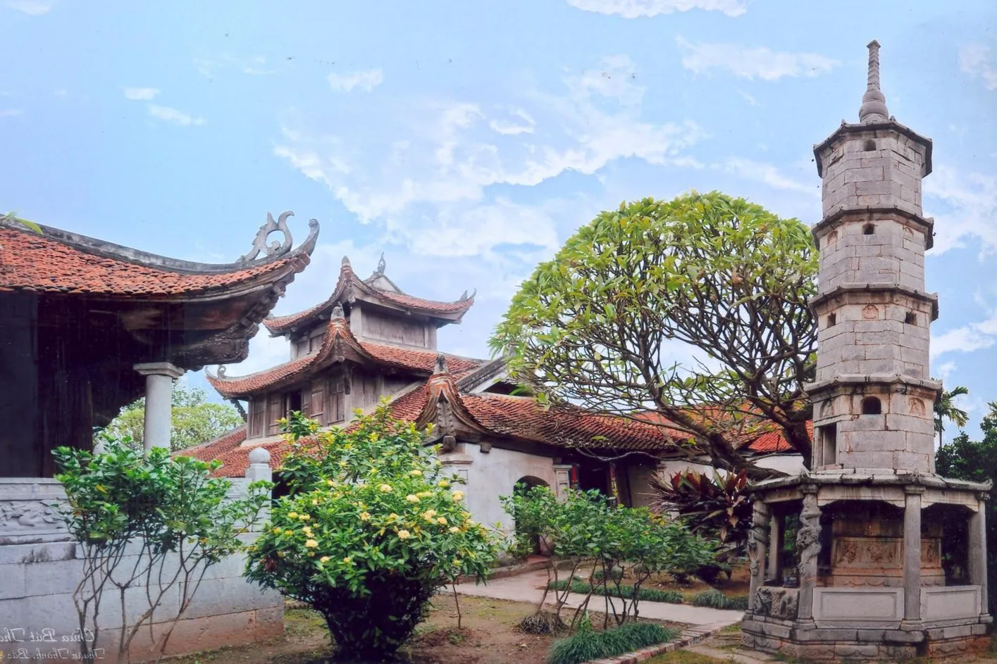 TOP 7 ngôi chùa cổ tỉnh Bắc Ninh thu hút khách du lịch