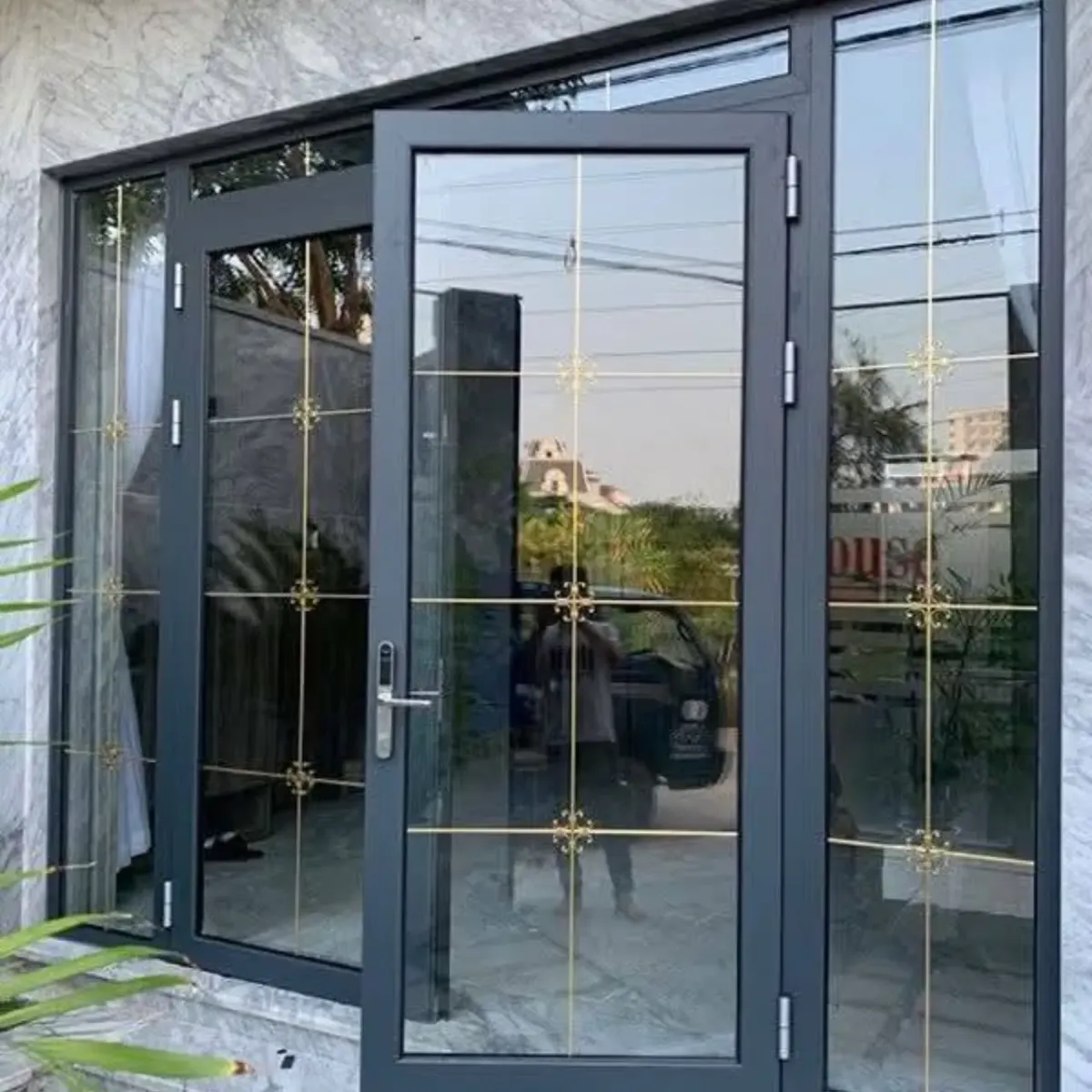 Cửa nhôm kính phòng khách Hạp Lĩnh Cửa nhôm kính phòng khách Hạp Lĩnh