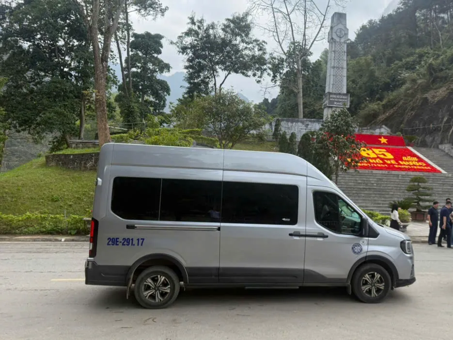 Thuê xe 16 chỗ Bắc Ninh đi du lịch biển Hải Tiến, Thanh Hóa