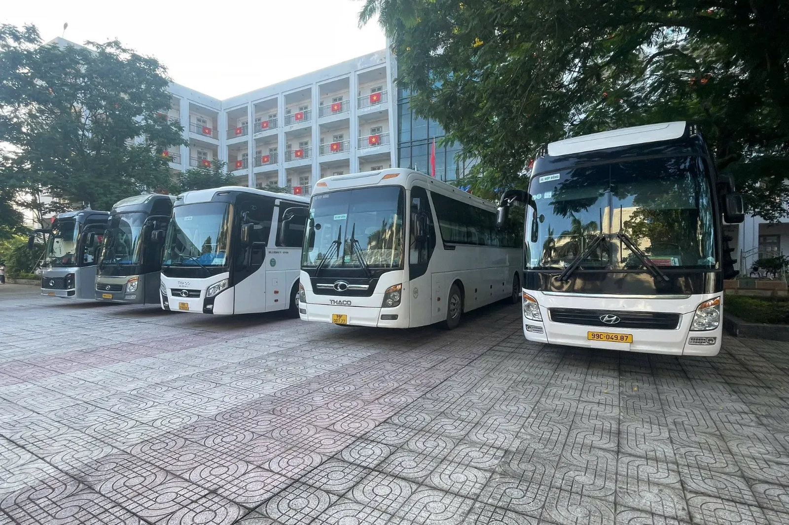 Thuê xe 45 chỗ Bắc Ninh đi Tràng An Thuê xe 45 chỗ Bắc Ninh đi Tràng An
