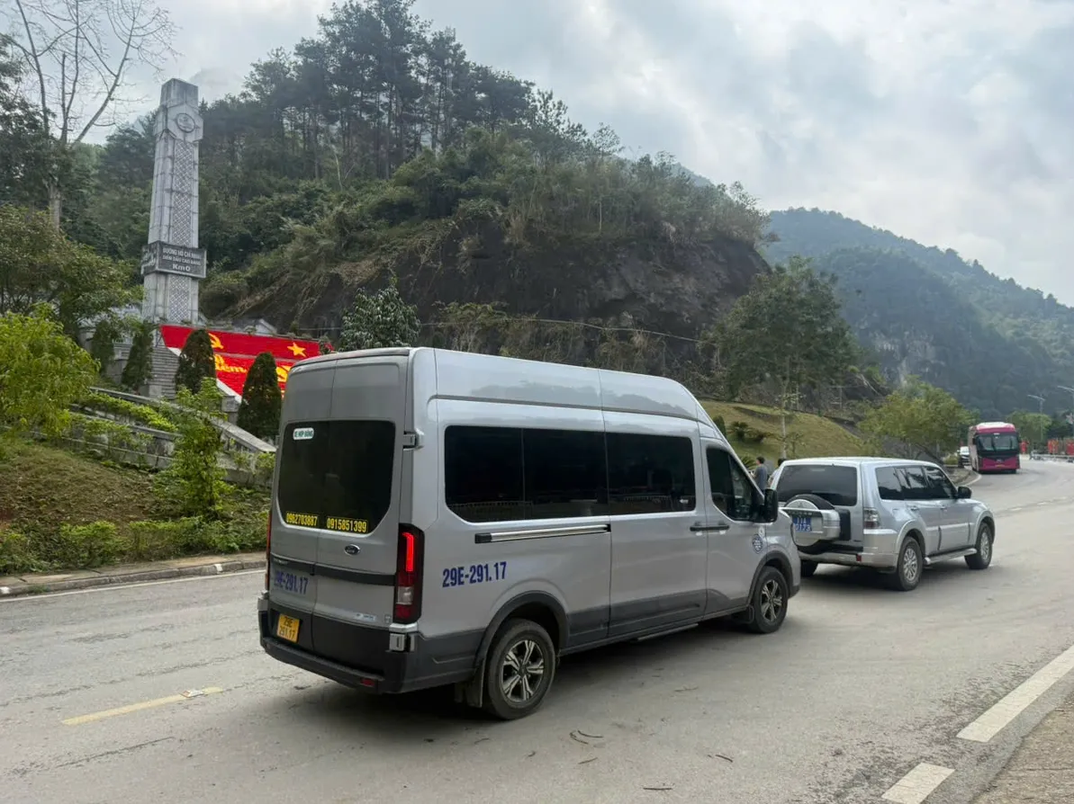 Xe 16 chỗ Bắc Ninh đi biển Hải Tiến, Thanh Hóa